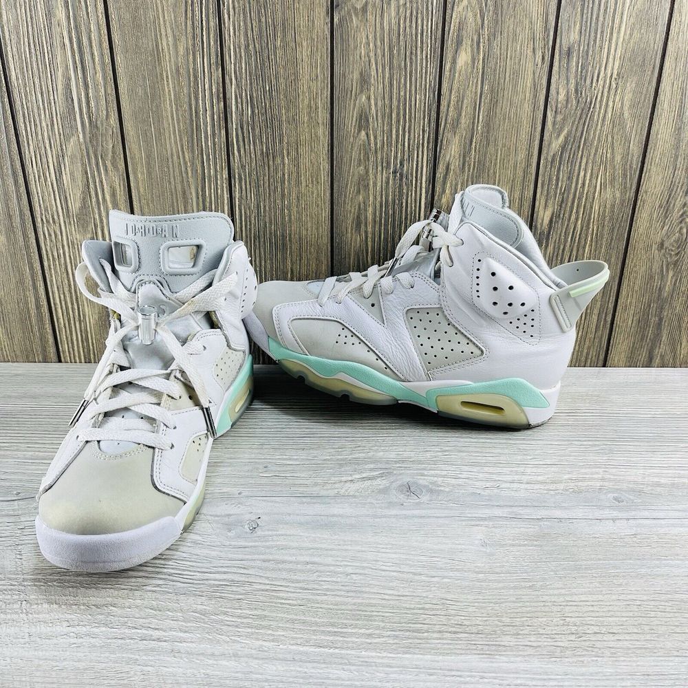 Nike Air Jordan 6 Retro Mint Womens Size 7 Athletic Shoes Sneakers DQ4914-103